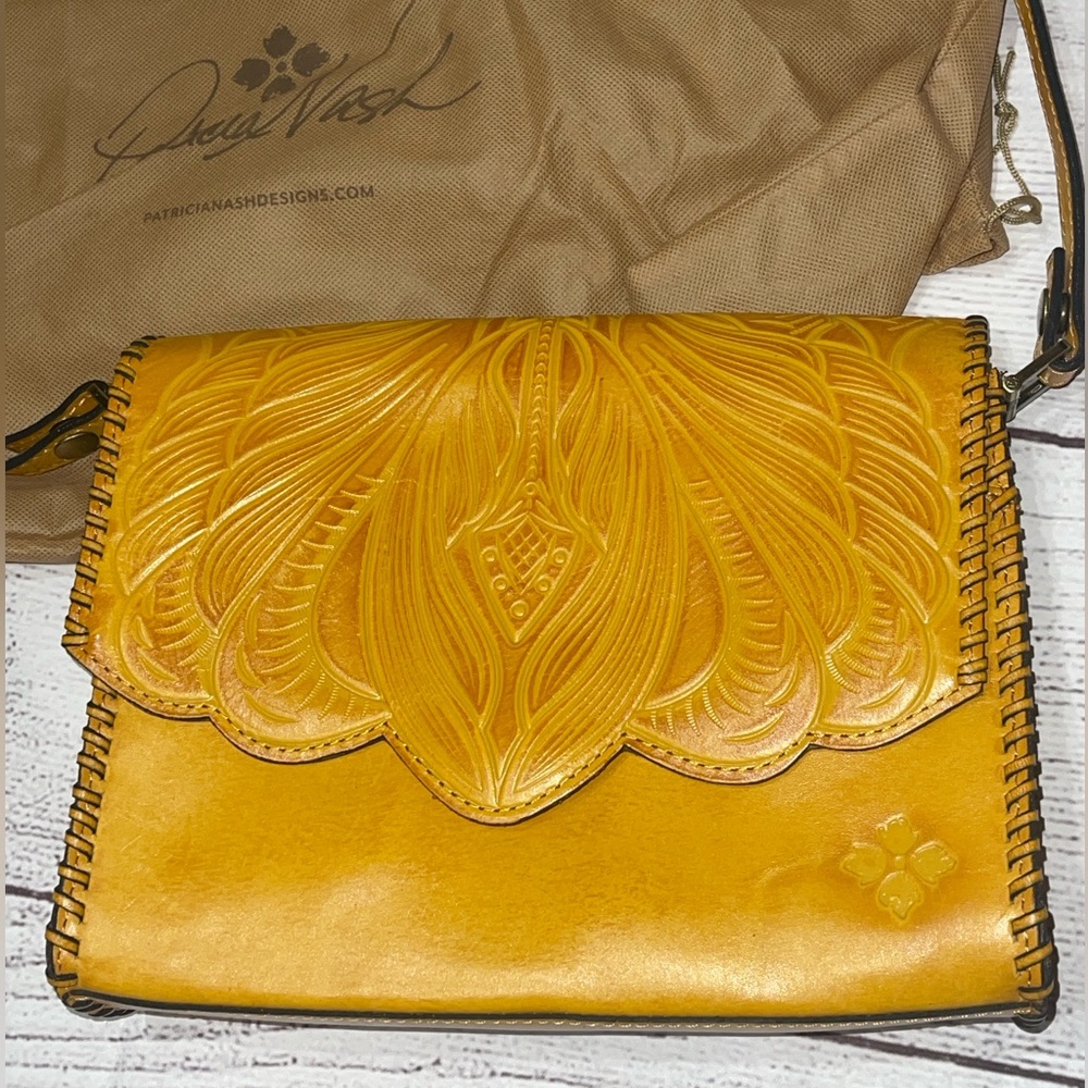 Patricia Nash Leather Crossbody bag Burnished Santillana Sunflower yellow